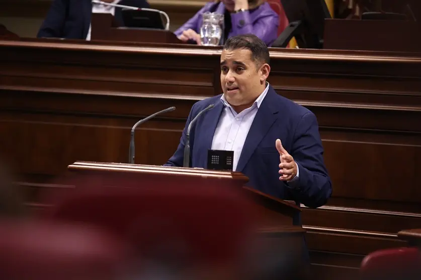Yoné Caraballo durante el pleno de esta semana