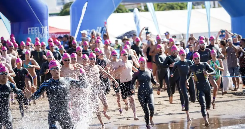 Imagen de la salida de la prueba de natación de la anterior edición.
