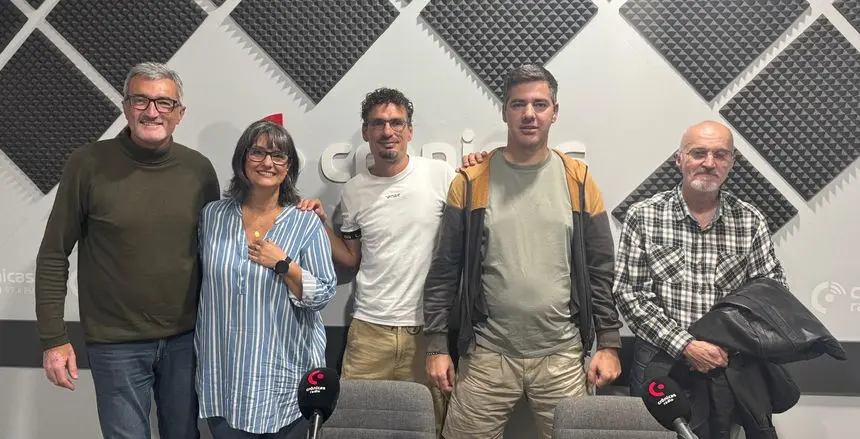 Marci Acuña, Leti Padilla, Alby Ramírez, Daniel Gutiérrez y Alejandro González tras finalizar el programa.