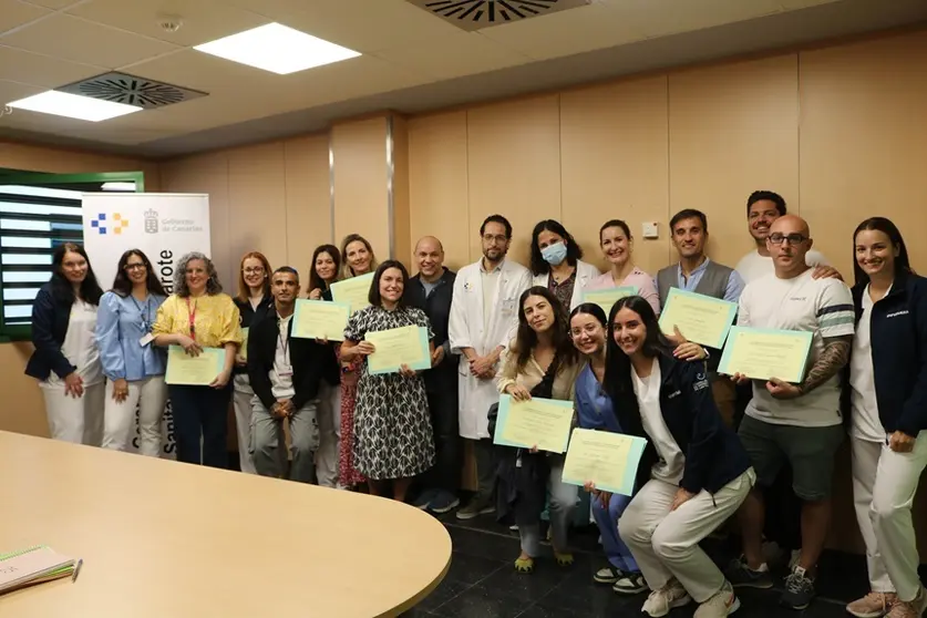 Foto de familia de los premiados.