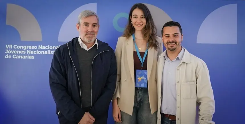 Raquel Castro junto a Fernando Clavijo y Migdalia Machín.