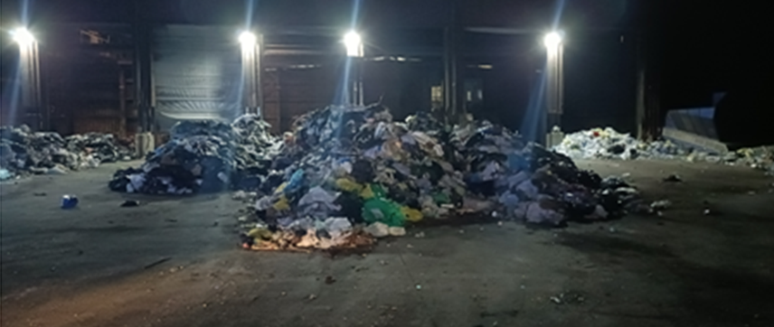Residuos en el vertedero de Zonzamas donde se realizó la búsqueda del feto.