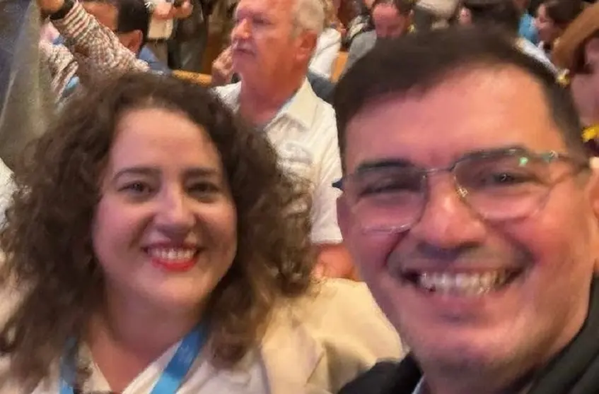 Antonio Callero junto a su compañera de partido Myriam Jorge en el Congreso Nacional de CC.