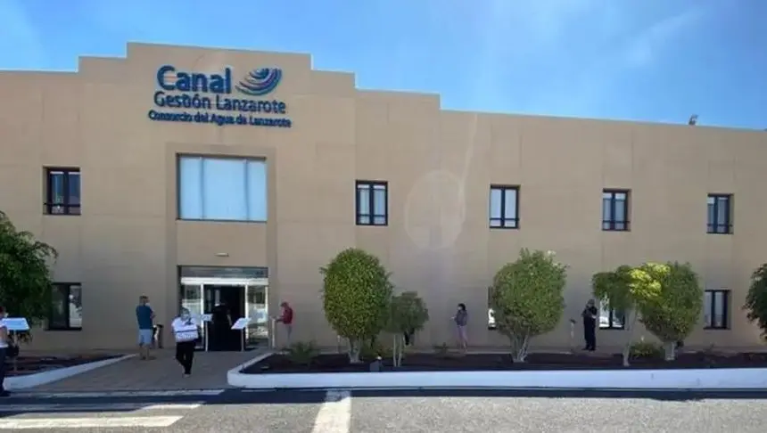 Imagen de acceso a las oficinas centrales de Canal Gestión