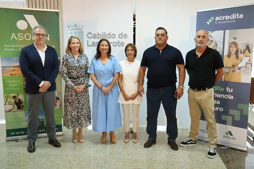 Renovación del servicio de Orientación para la Cualificación de los Profesionales de Lanzarote y La Graciosa.
