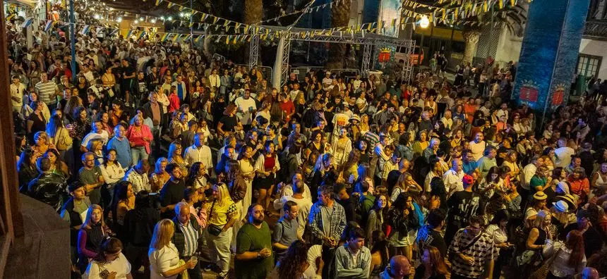 Miles de personas se juntaron en el Parque Viejo
