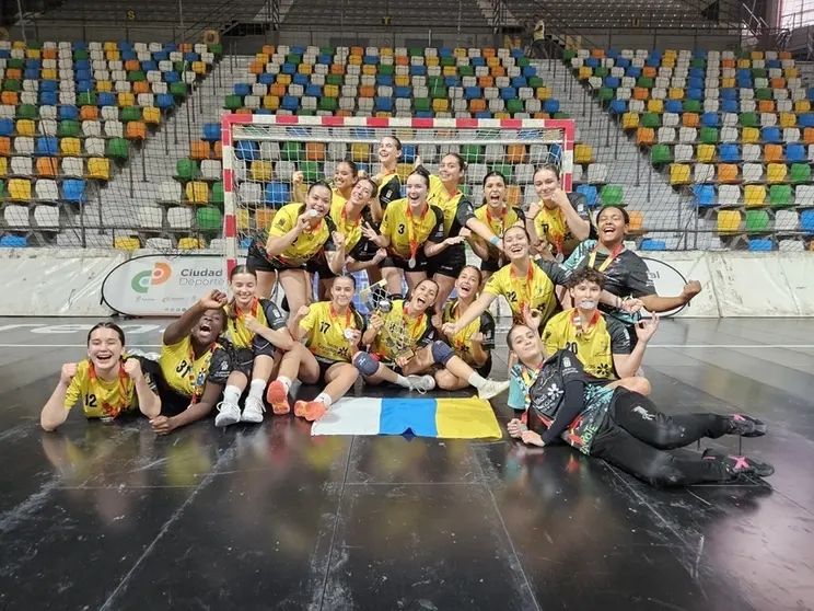 Jugadoras del Puerto del carmen cadete subcampeonas de España.