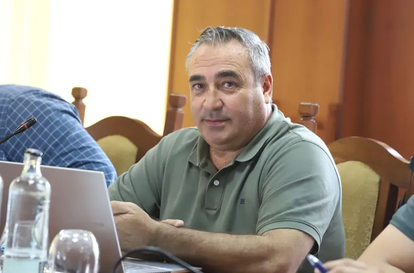 Ángel Vázquez durante un pleno del Cabildo de Lanzarote