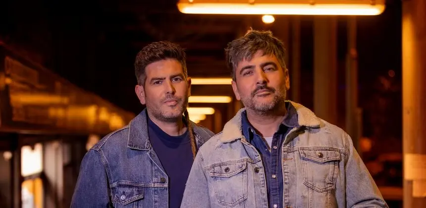Los hermanos Muñoz, alma y vida del grupo Estopa.
