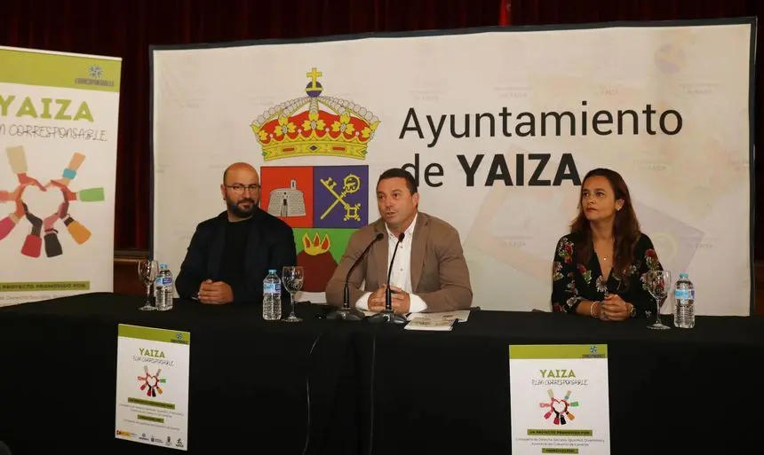 El alcalde de Yaiza este lunes en la rueda de prensa de presentación