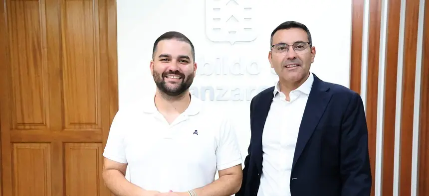 Oswaldo Betancort junto a Jesús Machín.