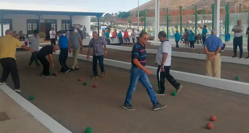 Imagen torneo de bola de mayores.