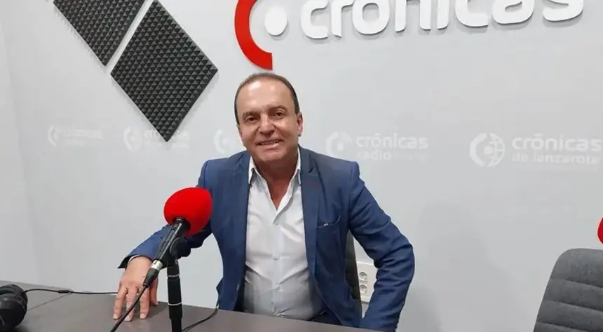 Jesús Machín en una imagen de archivo en una visita a los estudios de Crónicas Radio.