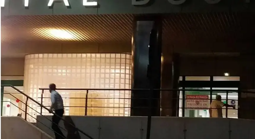Imagen de archivo de la entrada al servicio de urgencias del hospital de Lanzarote. 