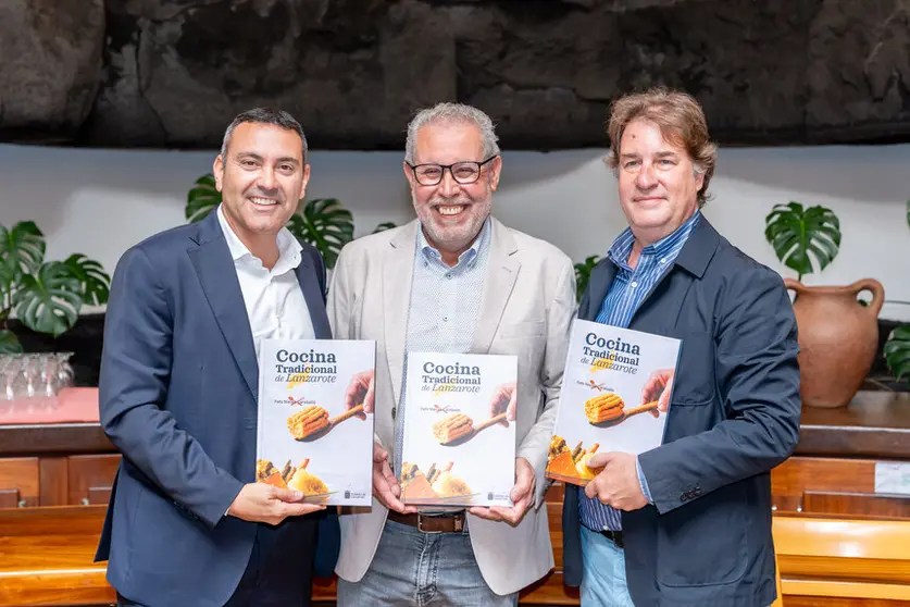 Presentación del libro cocina tradicional.
