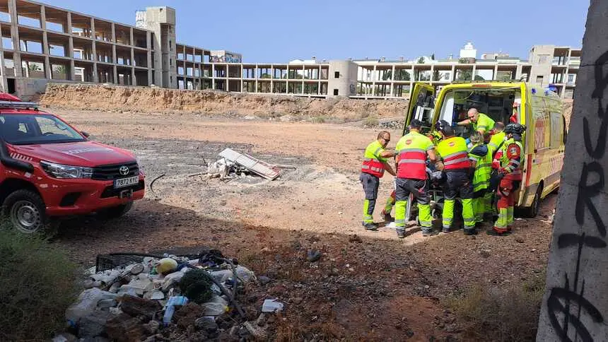 Traslado del afectado en ambulancia.