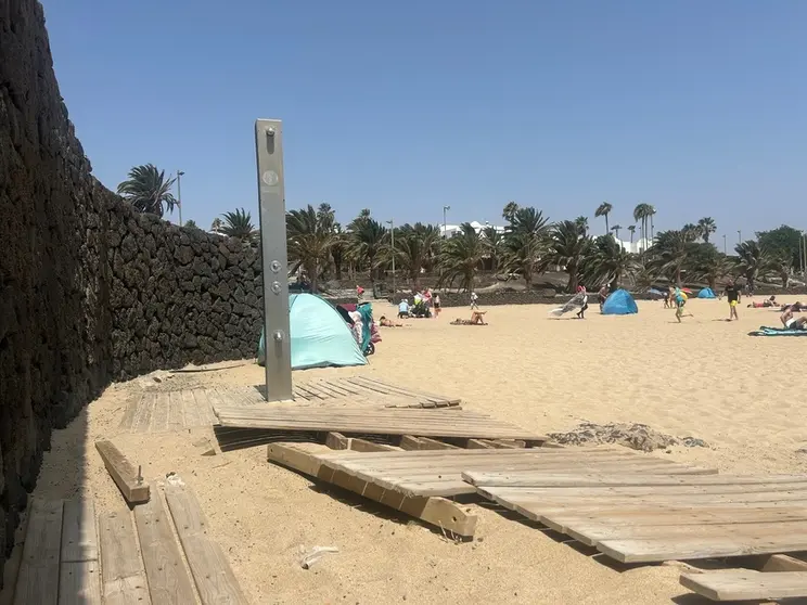 Playa de Las Cucharas en Costa Teguise.