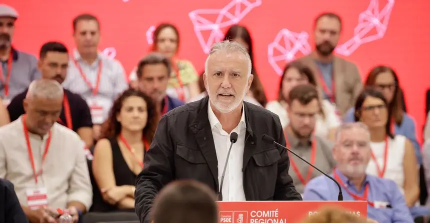 Ángel Víctor Torres este sábado en el encuentro que desarrolló con su partido en las Islas