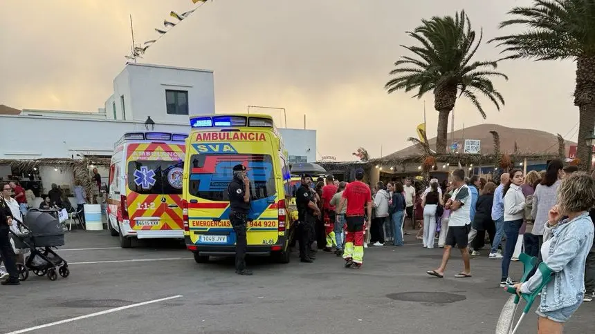Momento en el que los servicios de emergencia trataron de salvar la vida del fallecido