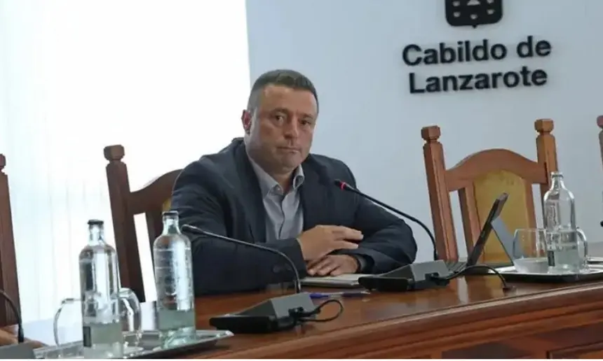 Óscar Noda en un pleno del Cabildo. 