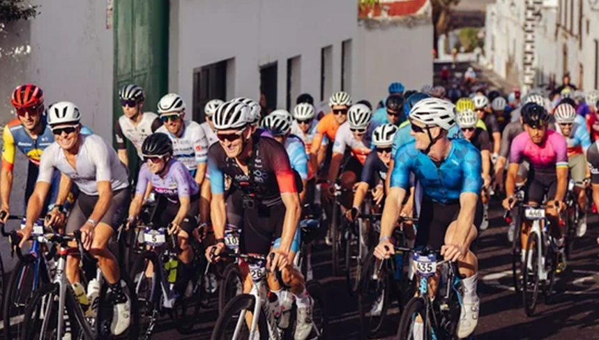 Imagen de la vuelta ciclista Lanzarote.