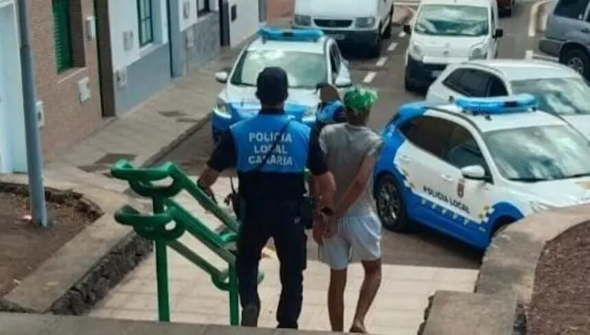 Policía Local de Arrecife esta semana e la zona del Parque de Los Pinos,en Titerroy.