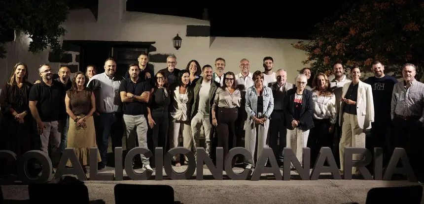 Imagen de los integrantes de San Bartolomé con sus compañeros de otros municipios