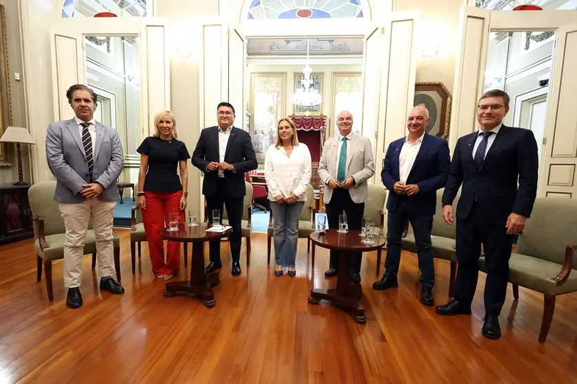Videopodcast institucional _Parlamento Abierto_, centrado en la realidad de la salud mental en el Archipiélago.