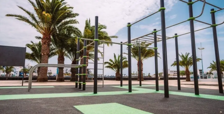Imagen de un parque de calistenia en Arrecife.