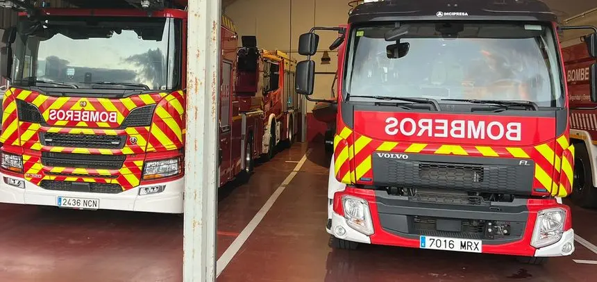 Imagen de los bomberos tras terminar el servicio