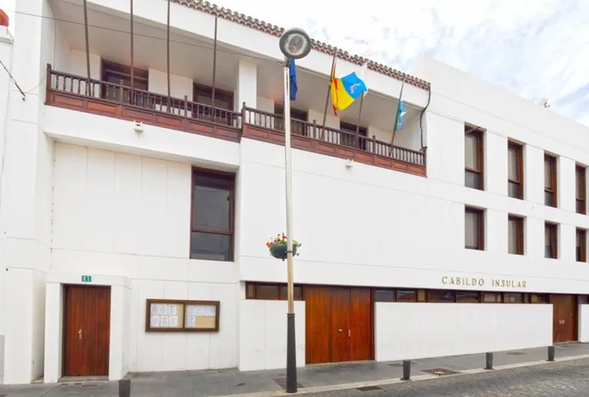 Imagen de la fachada del Cabildo herreño.