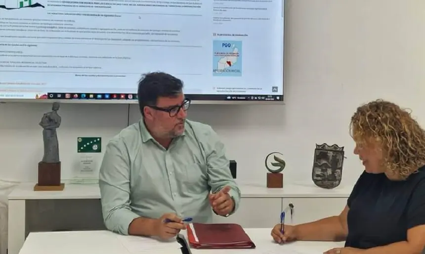 Foto El alcalde Isidro Pérez y la concejala Marlene Romero