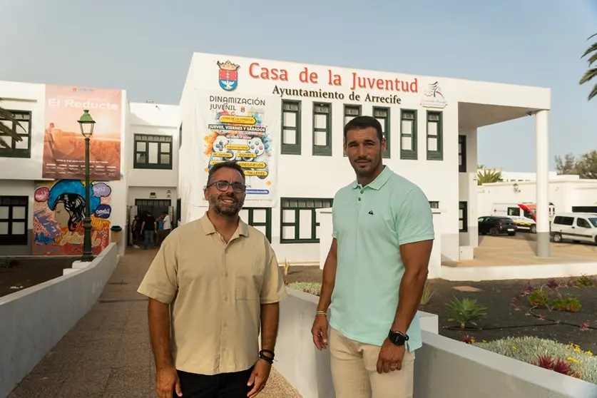 Echedey Eugenio y Rosmen Quevedo Casa de la Juventud.