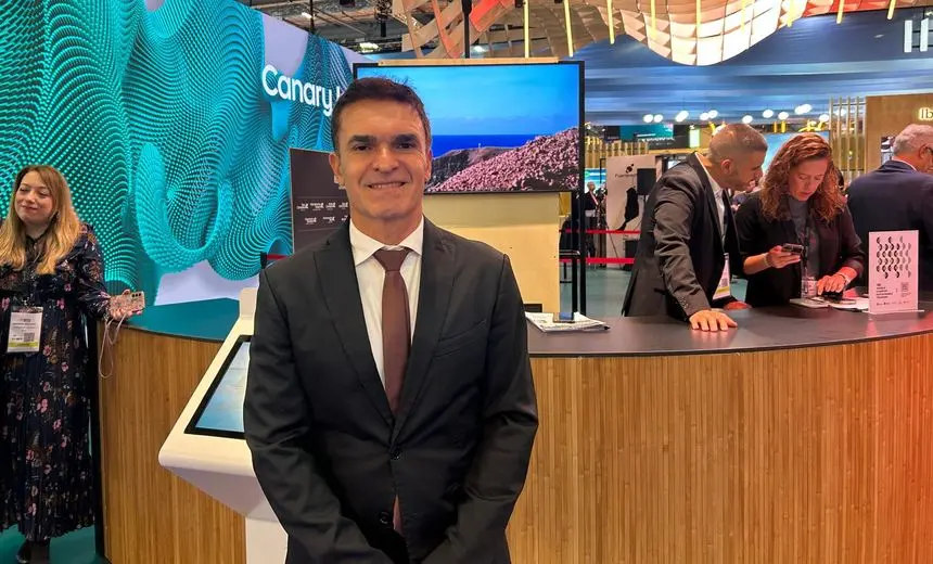 Héctor Fernández en la World Travel Market.