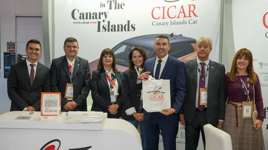 El presidente del Cabildo de Lanzarote apoyó con su presencia al personal de la compañía.