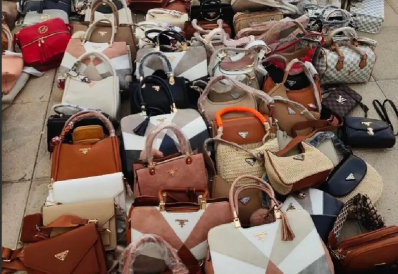 Imagen de parte de los artículos incautados por la Policía Local de Arrecife.