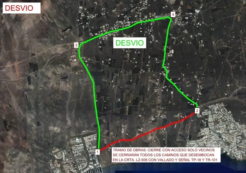 Carretera recortada por obras.