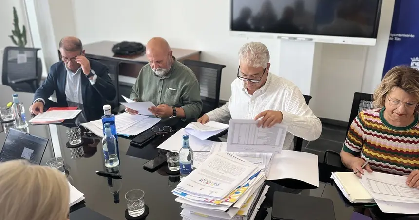 José Juan Cruz junto a Marcos Hernández.