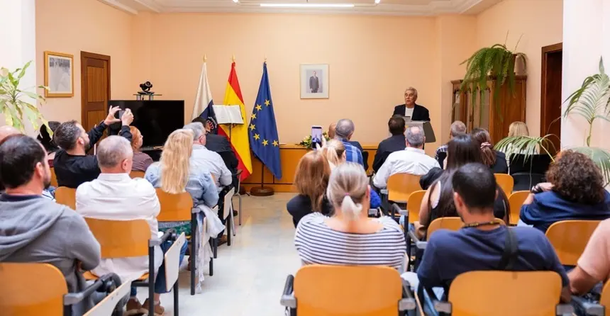 Asistentes de una de las actividades realizadas por la Dirección Insular y el Comisionado del programa España en Libertad.