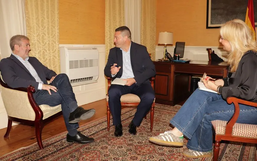 Fernando Clavijo, Óscar Noda y Esther Monzón durante el encuentro celebrado en Tenerife.