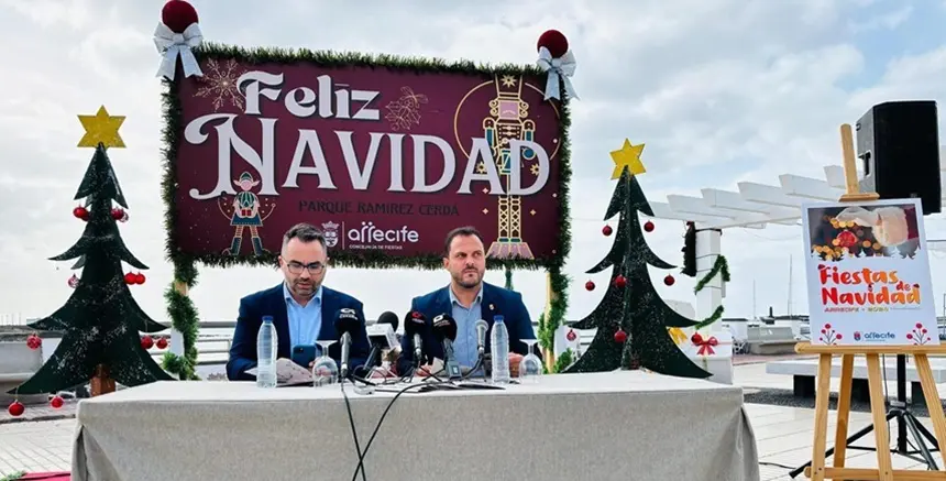 Echedey Eugenio y Yonathan de Le&oacute;n en la presentaci&oacute;n de los actos navide&ntilde;os de 2024.