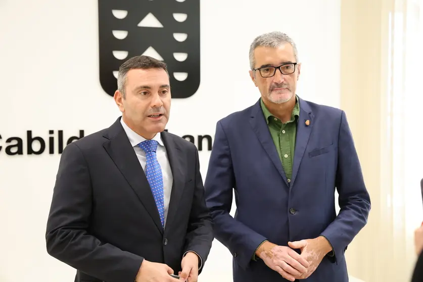 Oswaldo Betancort y Marci Acu&ntilde;a.