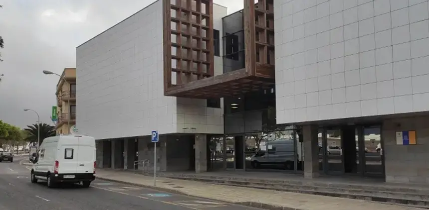 Imagen de archivo de los juzgados de Arrecife, donde se present&oacute; inicialmente la denuncia.