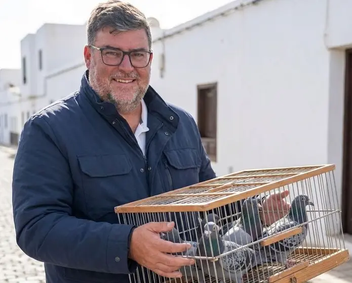 Isidro P&eacute;rez, alcalde de San Bartolom&eacute;.