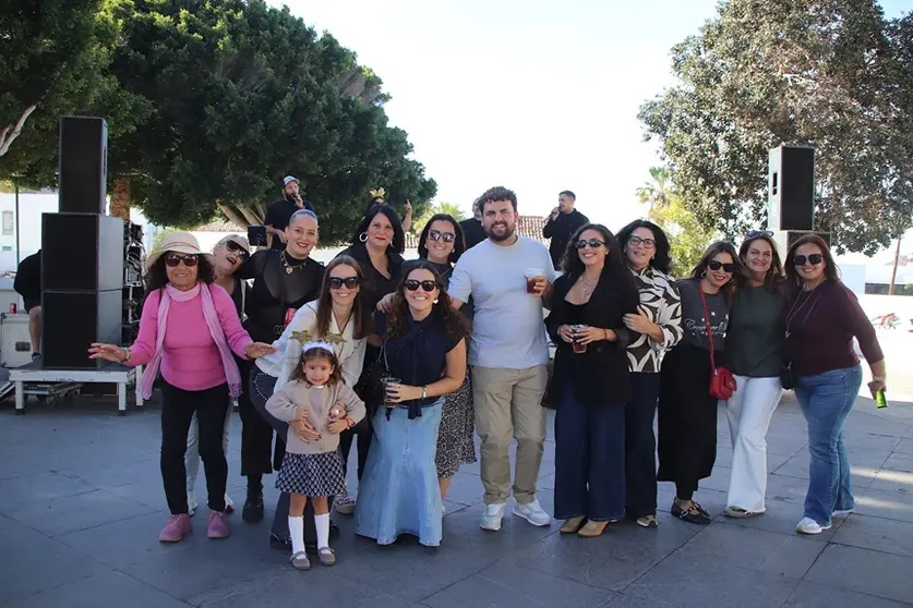 Los vecinos aprovechando los &uacute;ltimos momentos del a&ntilde;o.