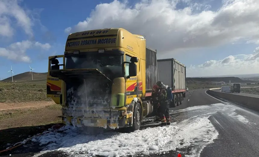 Momento de la actuaci&oacute;n de los bomberos.