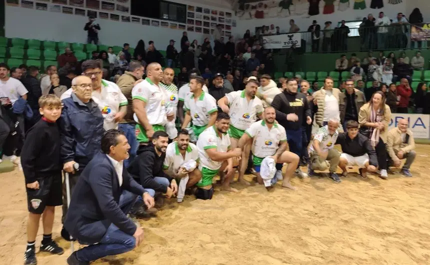 Los luchadores, los directivos y los aficionados del San Bartolom&eacute; estaban realmente felices tras el encuentro