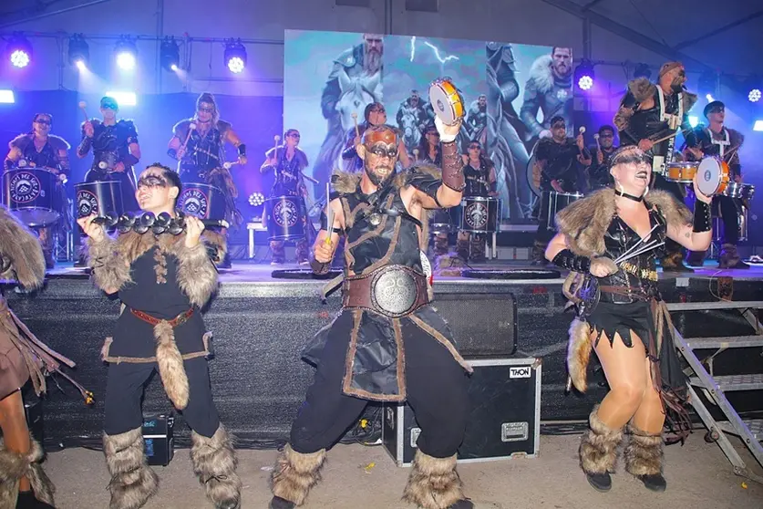 El grupo Ritmos del Sur durante la presentaci&oacute;n del Carnaval de Yaiza.
