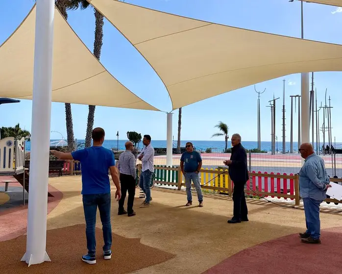 visita sombras en parque infantil plaza de las naciones.