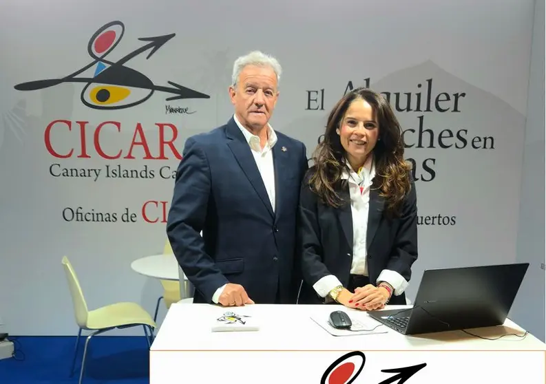 A la izquierda, el director comercial de CICAR, Ram&oacute;n Valiente.